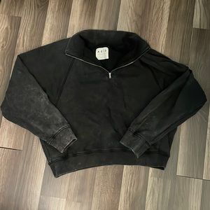 Aero Grey V-neck zip up crew neck